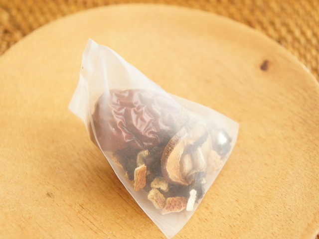 細美茶 『百年古樹プーアル茶 陳皮 棗 山査子』ティーバッグ7袋 細美茶 『百年古樹プーアル茶 陳皮 棗 山査子』ティーバッグ7袋